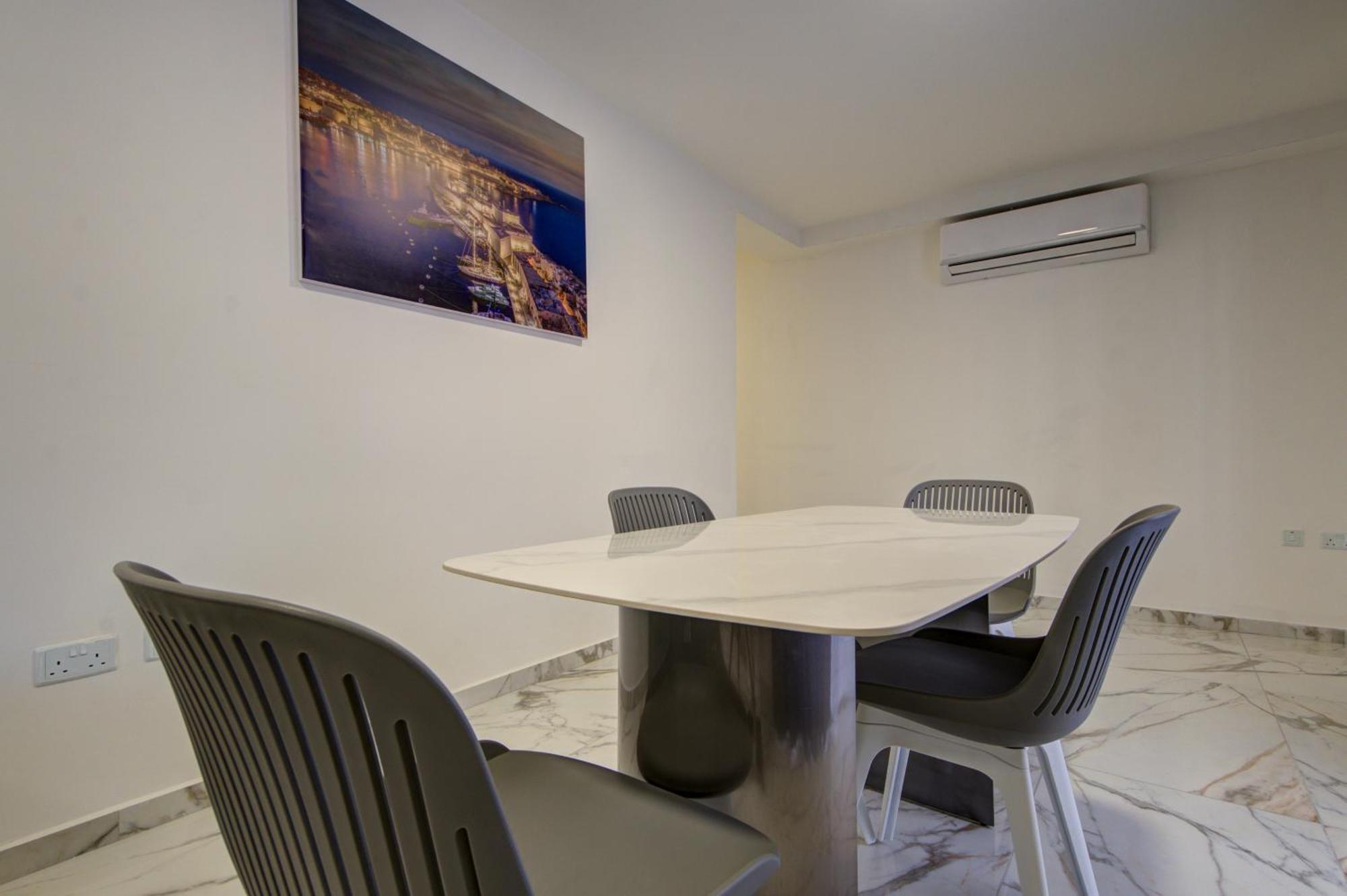 The St Pauls Bay Escape Suites By 360 Estates Сейнт Полс Бей Екстериор снимка